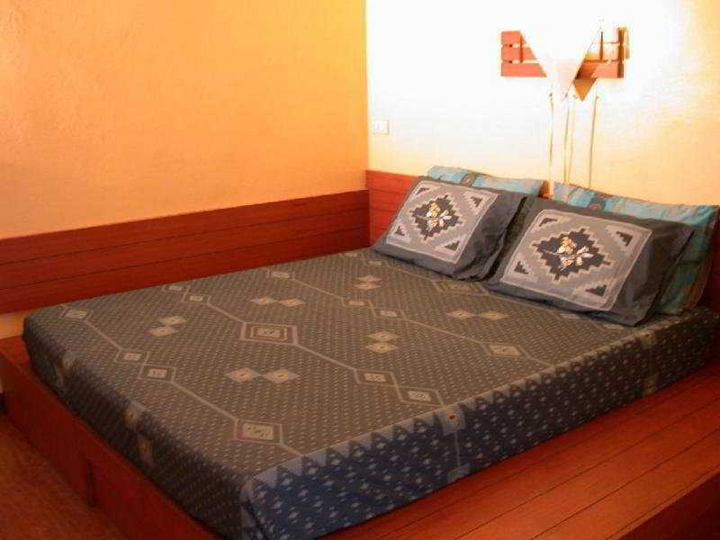 Mad Monkey Hostel Бангкок Экстерьер фото